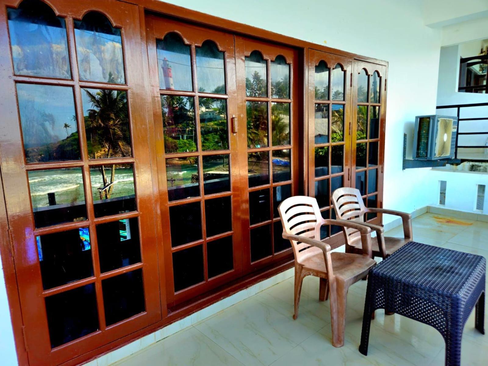 Orion Seaview Beach Hotel Kovalam Bagian luar foto