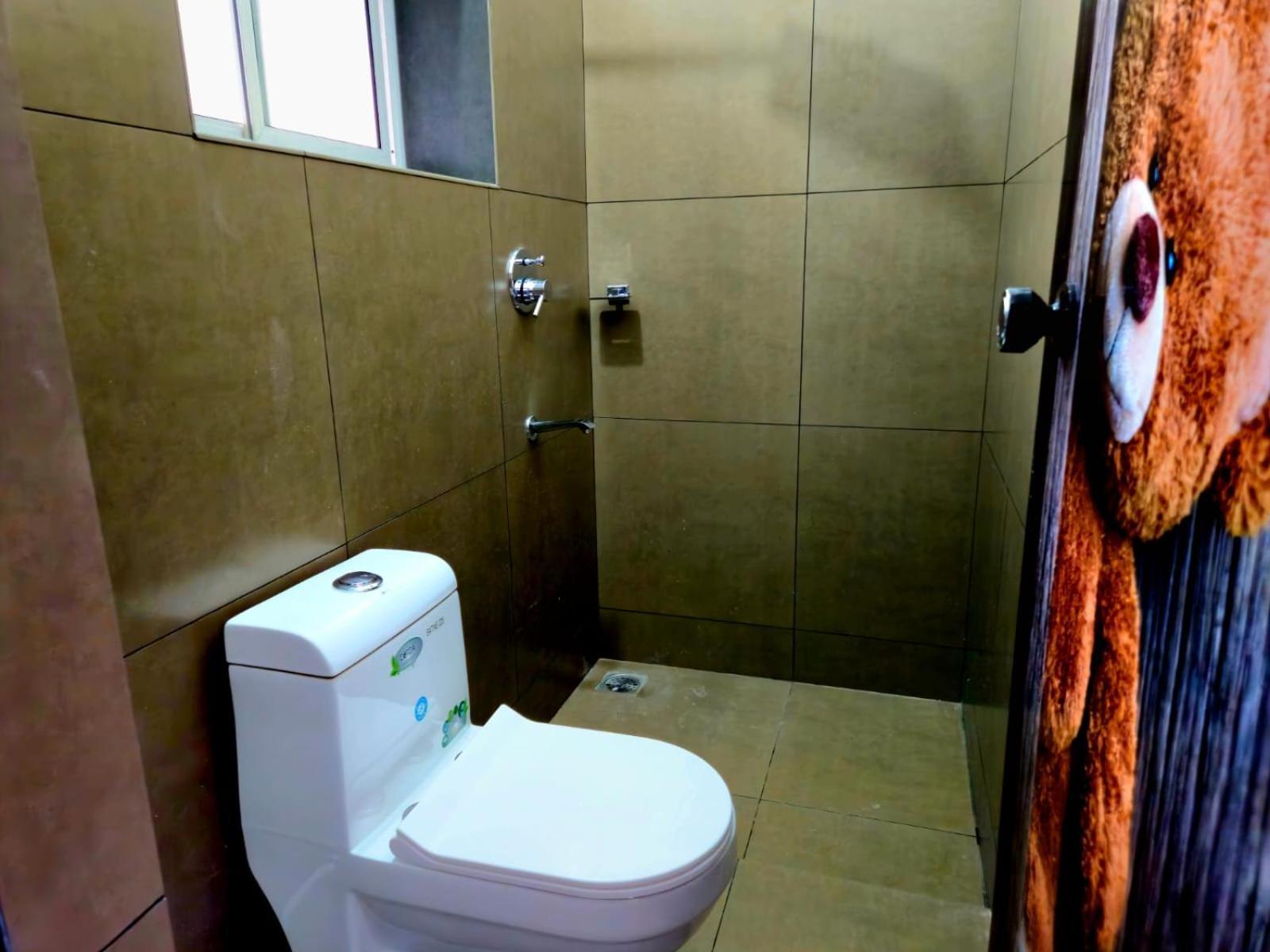Orion Seaview Beach Hotel Kovalam Bagian luar foto