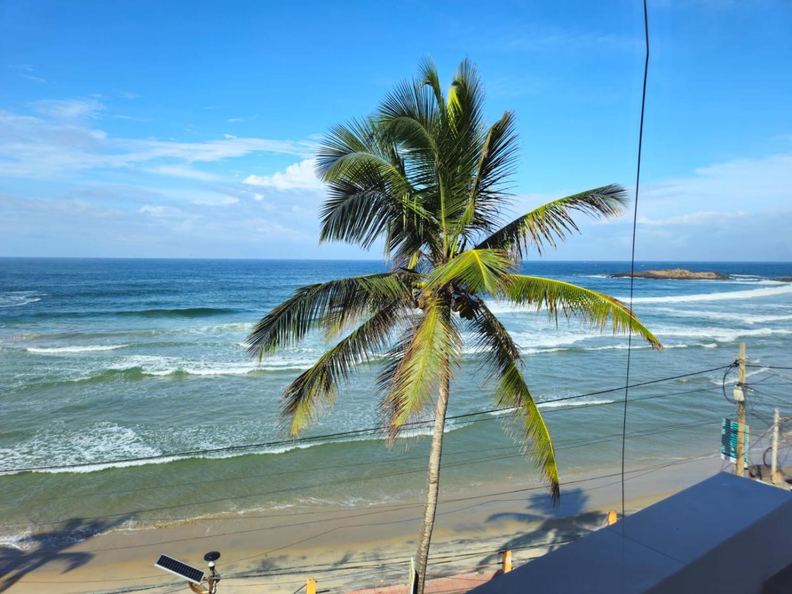 Orion Seaview Beach Hotel Kovalam Bagian luar foto