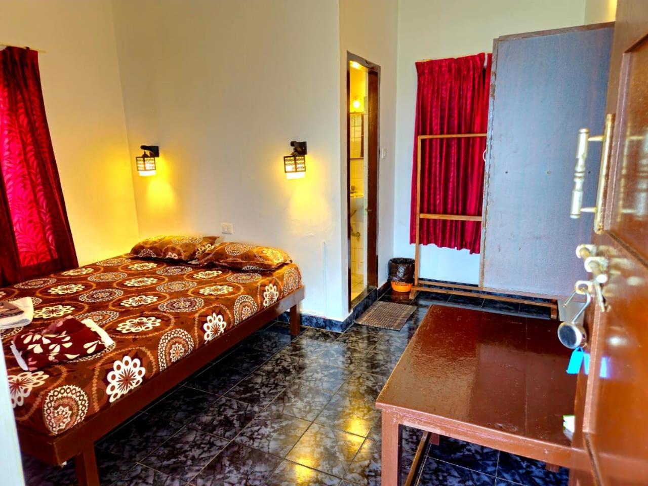 Orion Seaview Beach Hotel Kovalam Bagian luar foto